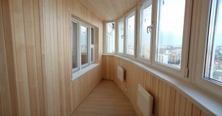 Отделка, остекление, утепление балконов в Красногорске от 209 руб. м/2.